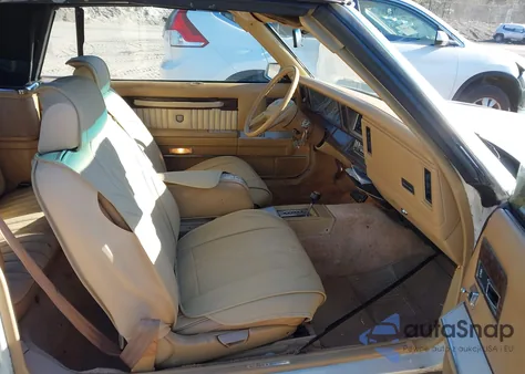 1986 Dodge 600 z USA, uszkodzony, nr VIN 1B3BV55K3GG224917